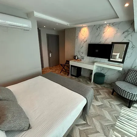 Hotel Roomy Nisantasi 3*