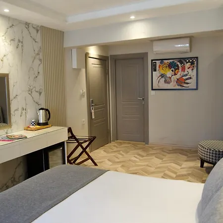 Hotel Roomy Nisantasi 3*