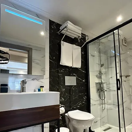 Roomy Nisantasi Istanbul